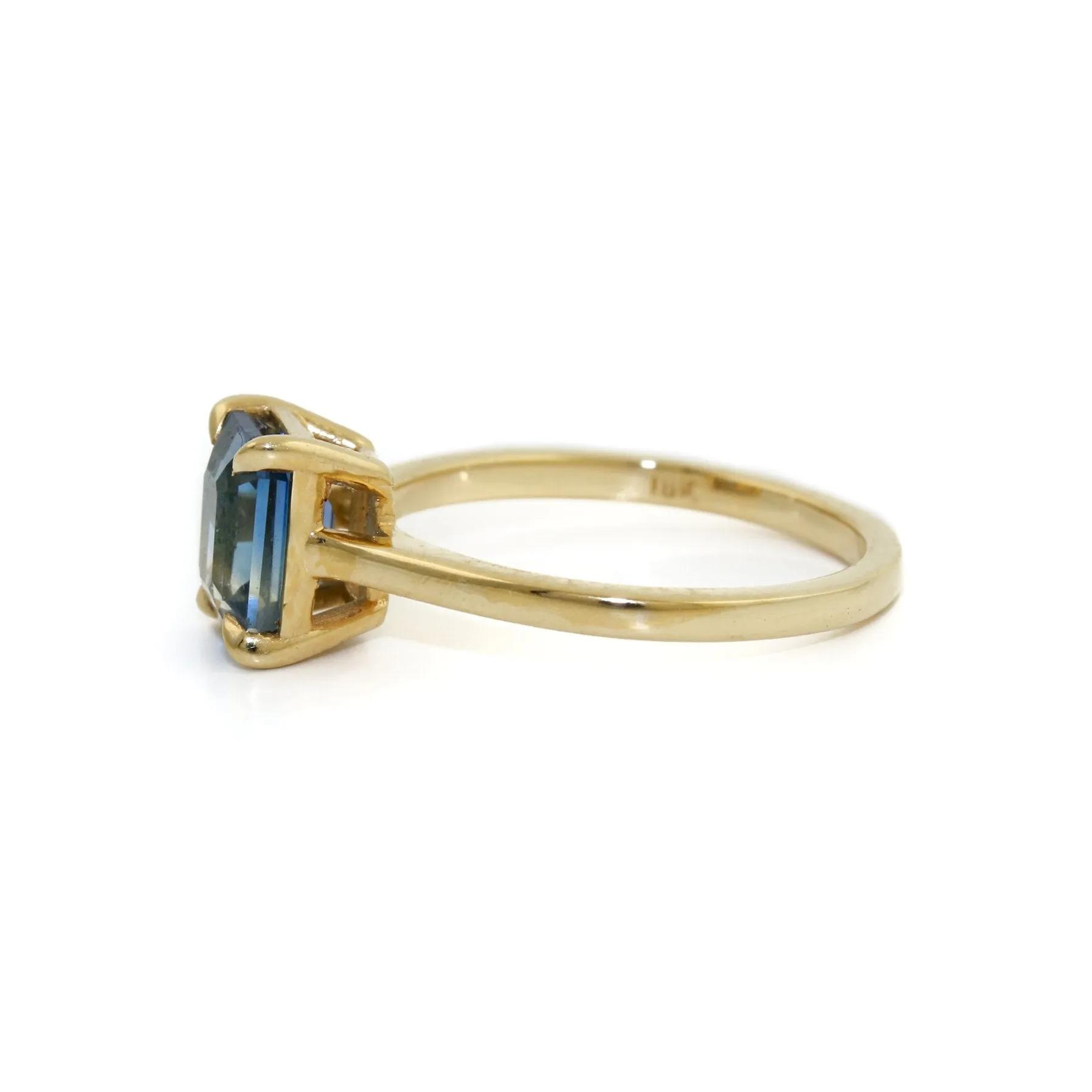 18k Gold x Blue Sri Lanka Sapphire Solitaire