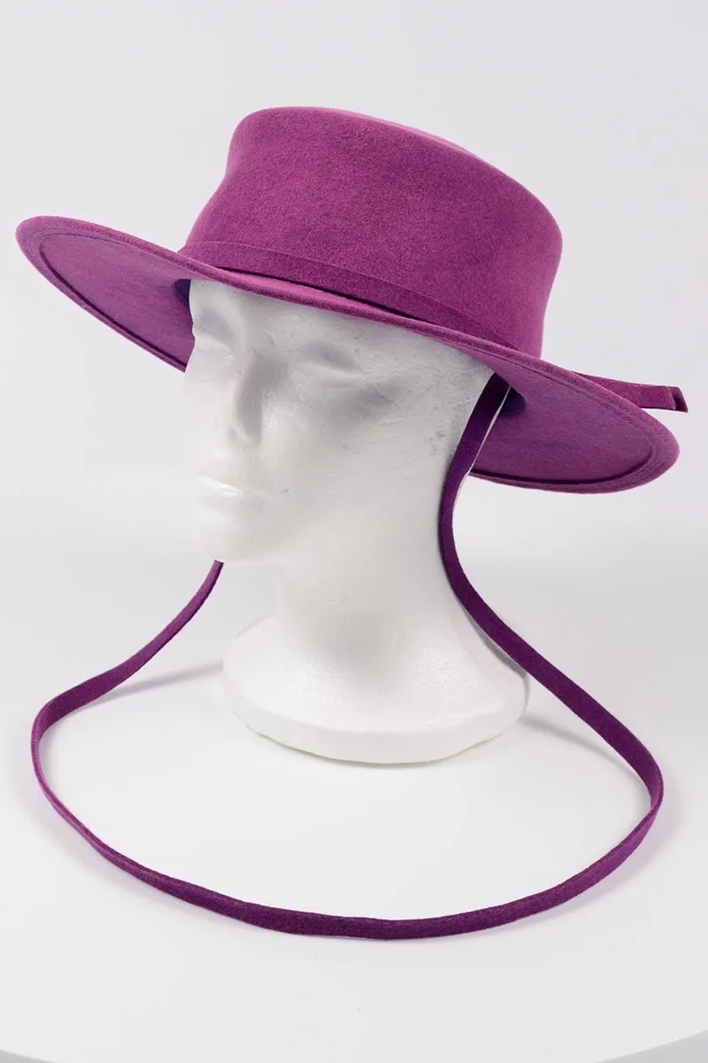 1970s Purple Felted Wool Flat Crown Gaucho Hat w Long Strap