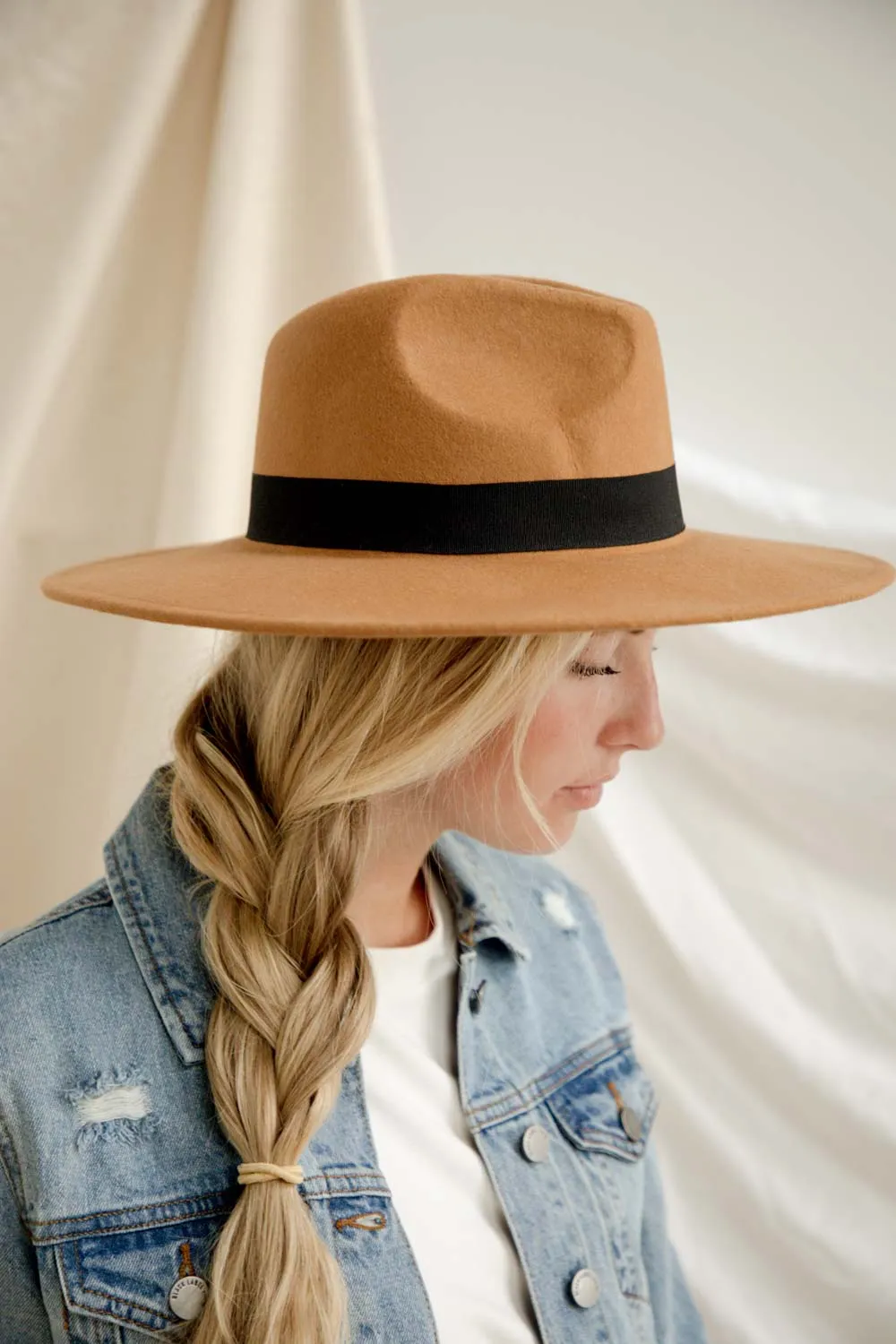 Ada Panama Hat in Camel