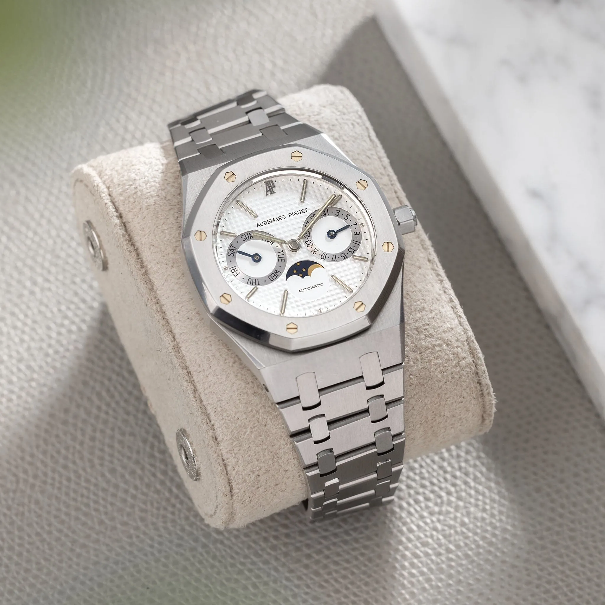 Audemars Piguet Royal Oak Day-Date Moonphase ref 25594ST White Dial