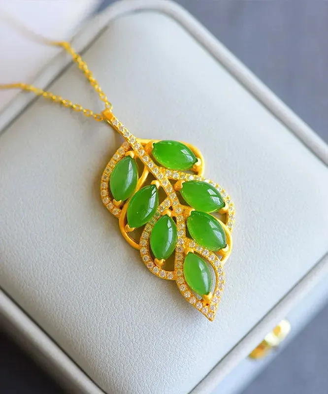 Beautiful Green Jade Zircon Leaf Pendant Necklace LY8609