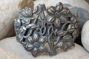 Bracelet cuff