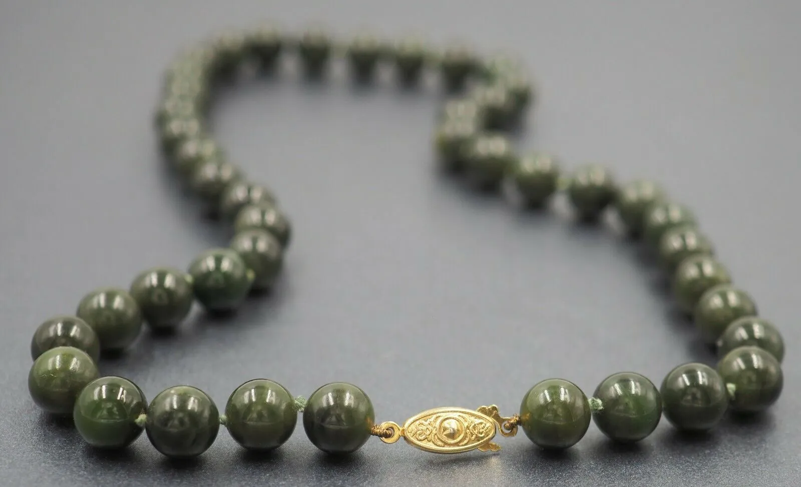 Dark Green Jade Beaded Necklace