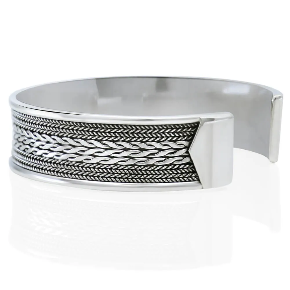 Elegant Cuff