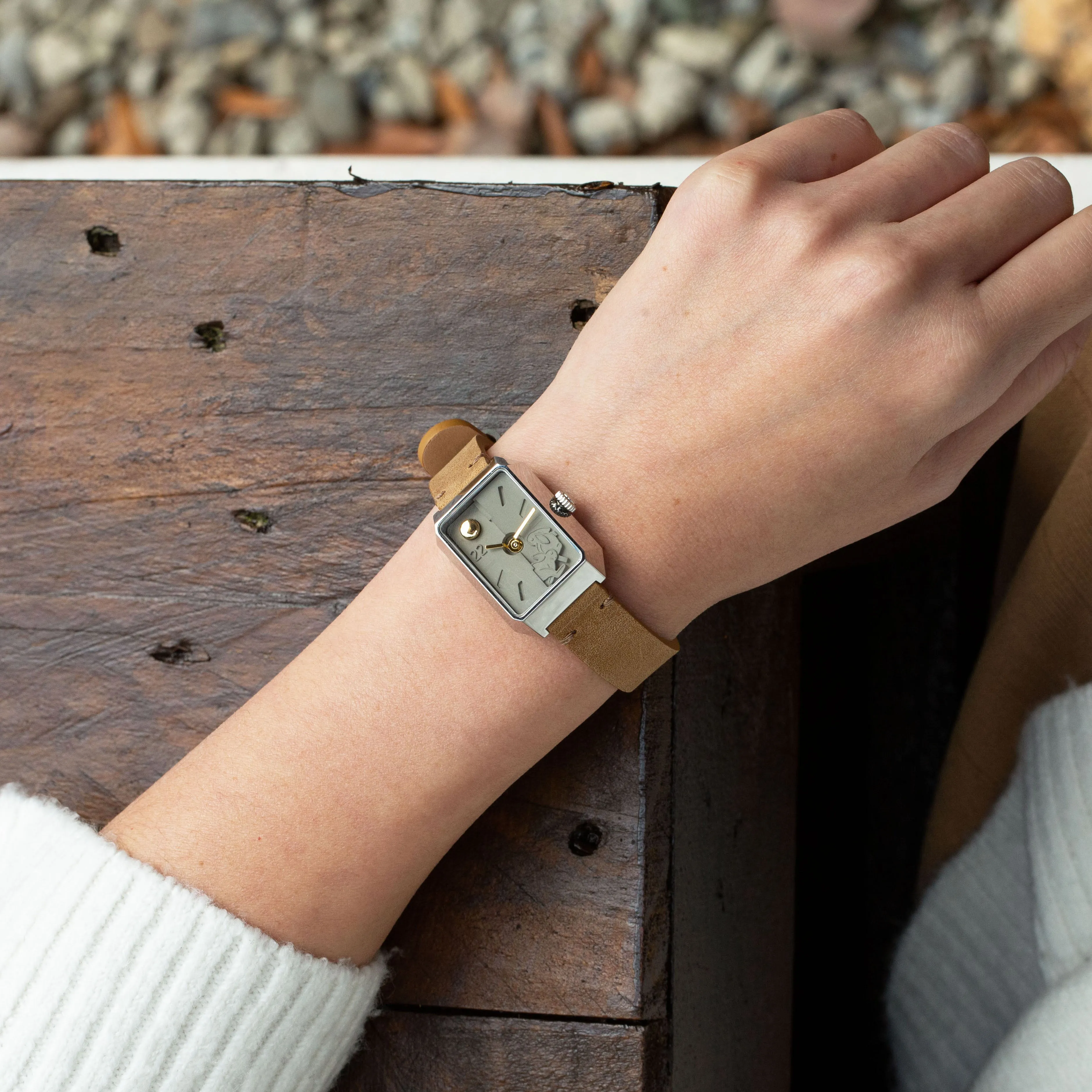 Limited Rabbit Edition Concrete Watch Manual Wind_Silver grass (Woman)