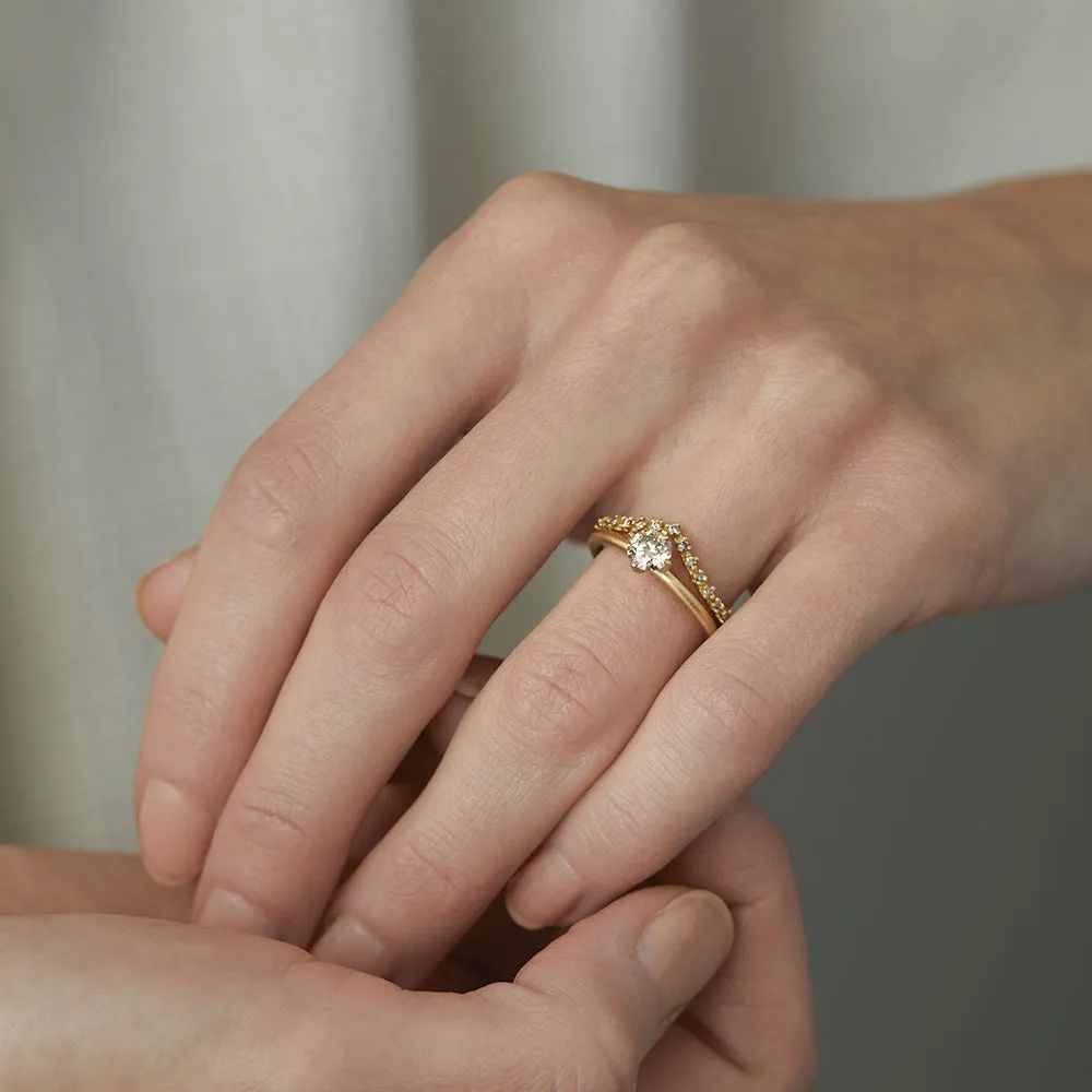 R11706BR | 5mm Brown Diamond Noble Ring