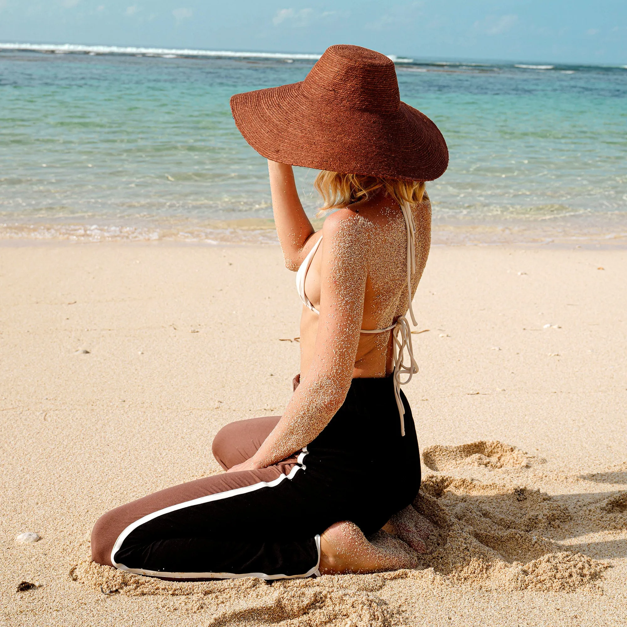 RIRI Jute Straw Hat, in Burnt Sienna