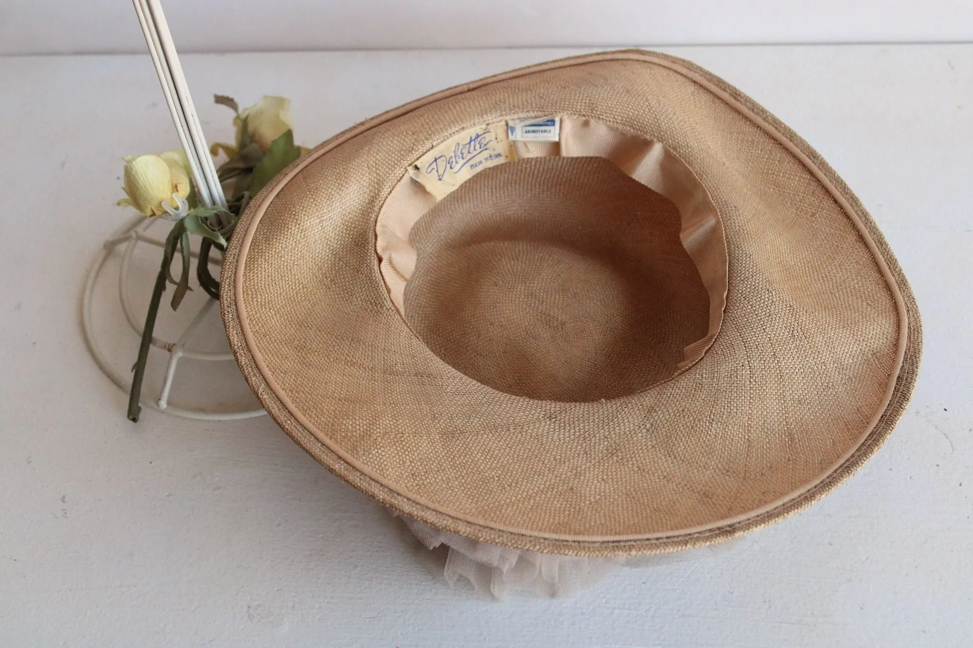 Vintage 1940s 1950's  Straw Wide Brimmed Hat