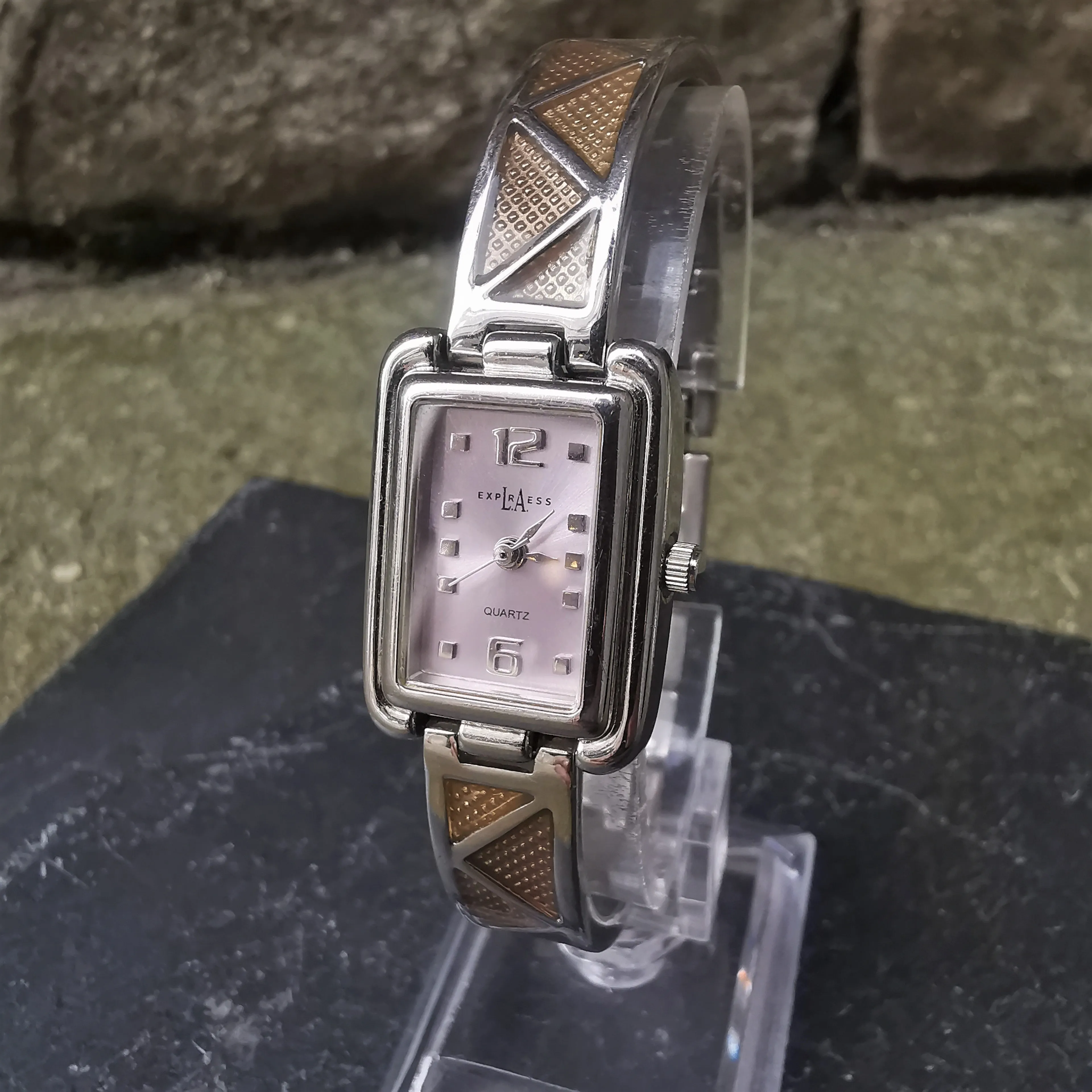 Vintage LA EXPRESS Chrome Plated Women's Quartz Watch // Mauve Coloured Dial And Textured Gold Bracelet Detail