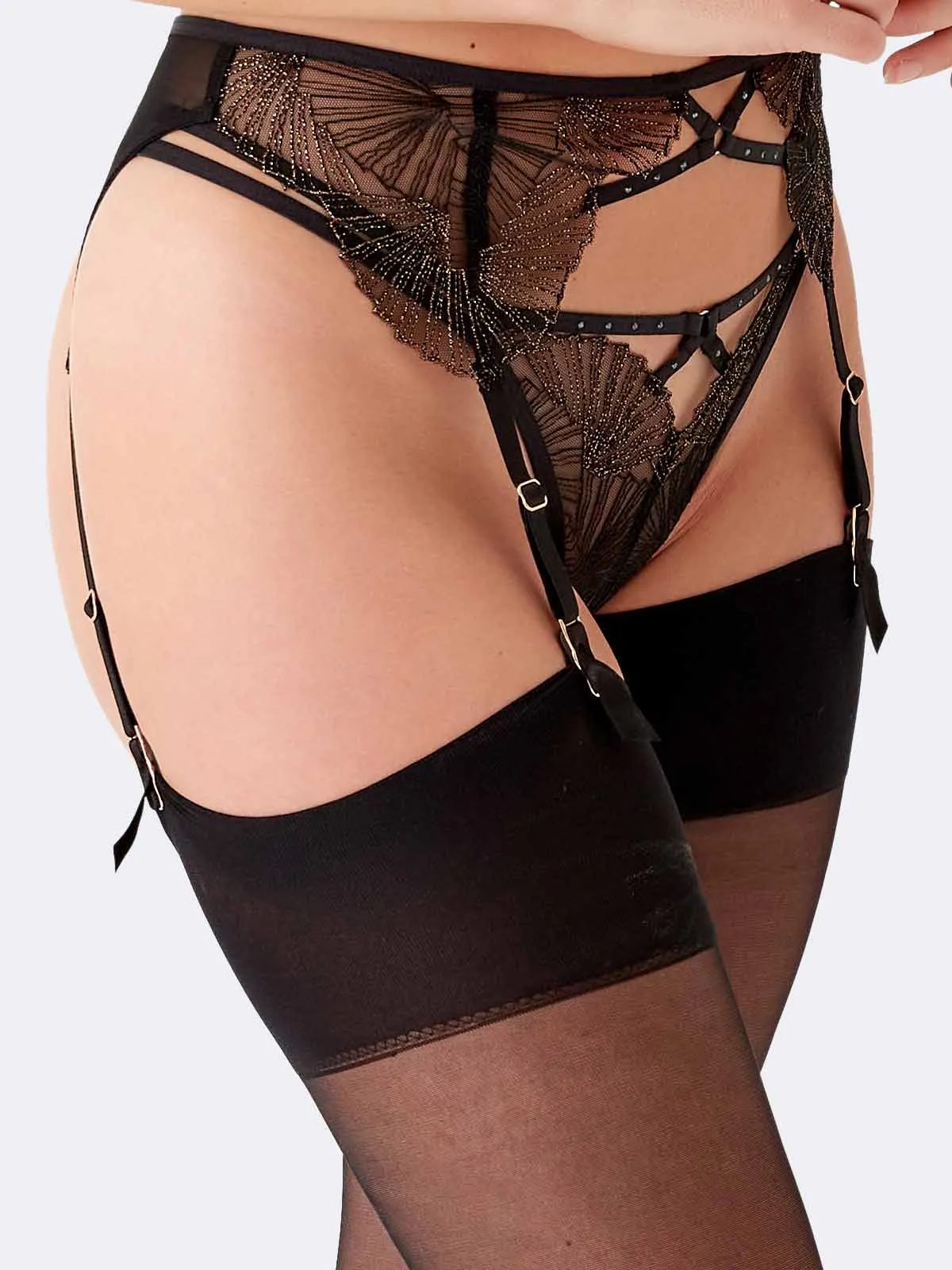 VIP Captivate Garter Belt