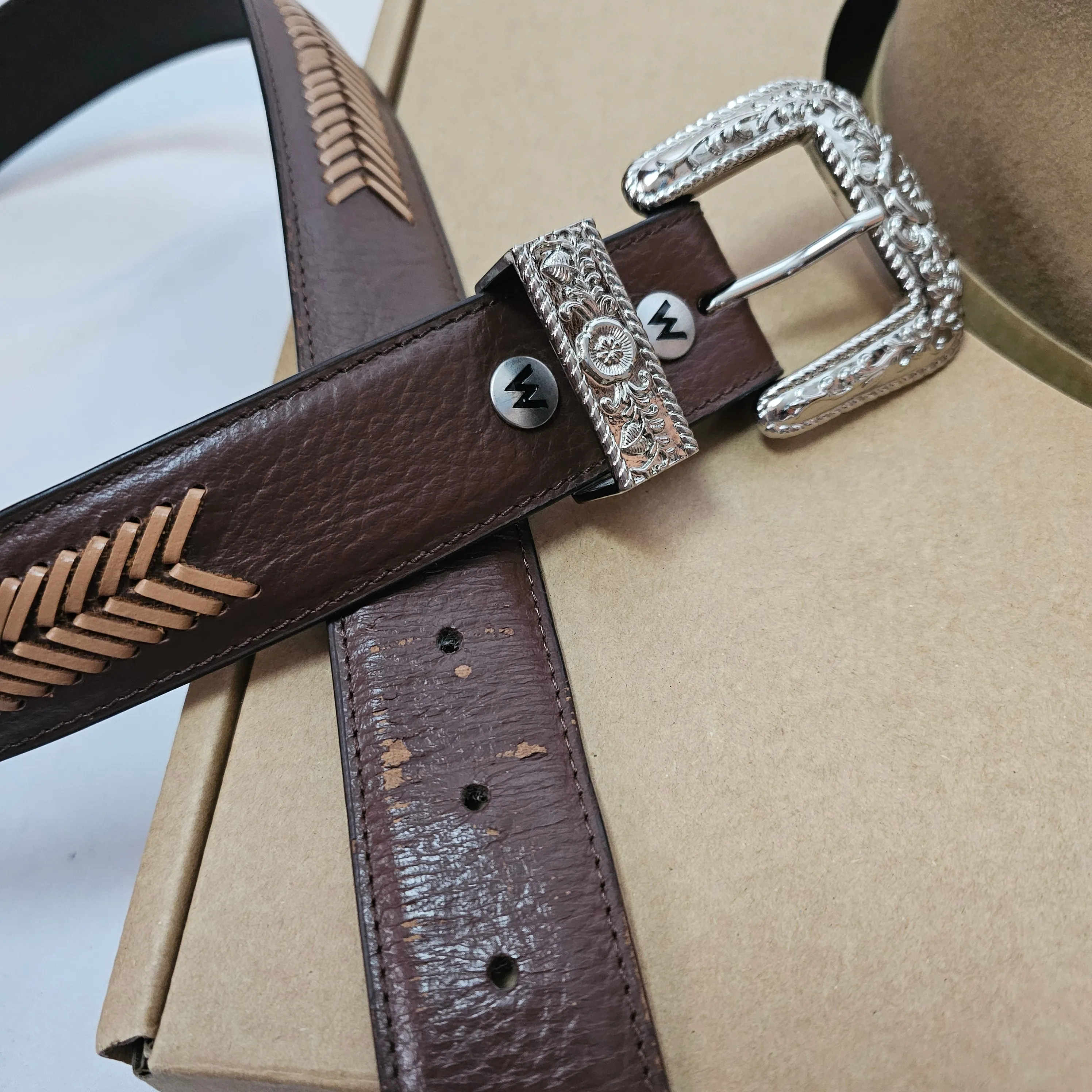 Wrangler Leather belt size 38 with herringbone feature